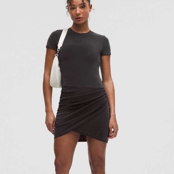 lululemon athletica Dresses & Skirts - Lululemon charcoal black drapey ruched side  wrap dress